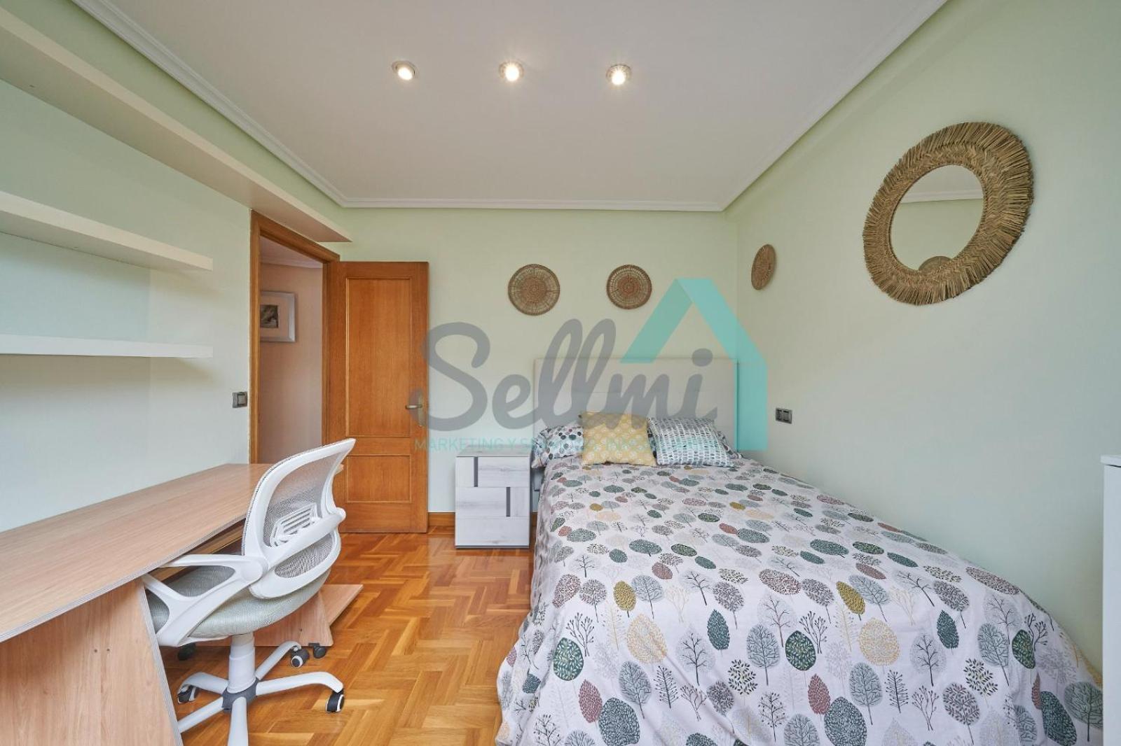 Atico Salesas Apartment Oviedo Ngoại thất bức ảnh