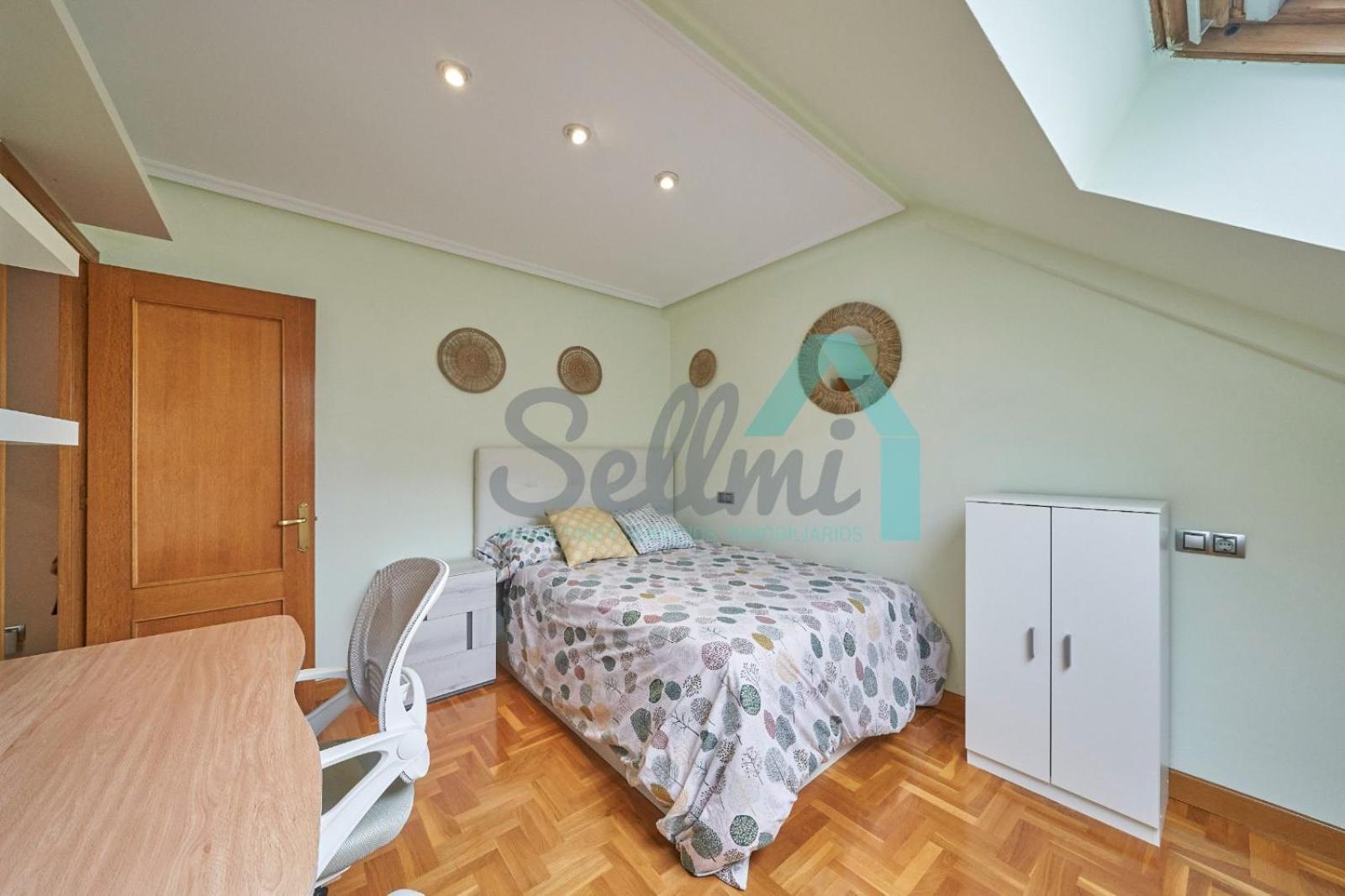 Atico Salesas Apartment Oviedo Ngoại thất bức ảnh